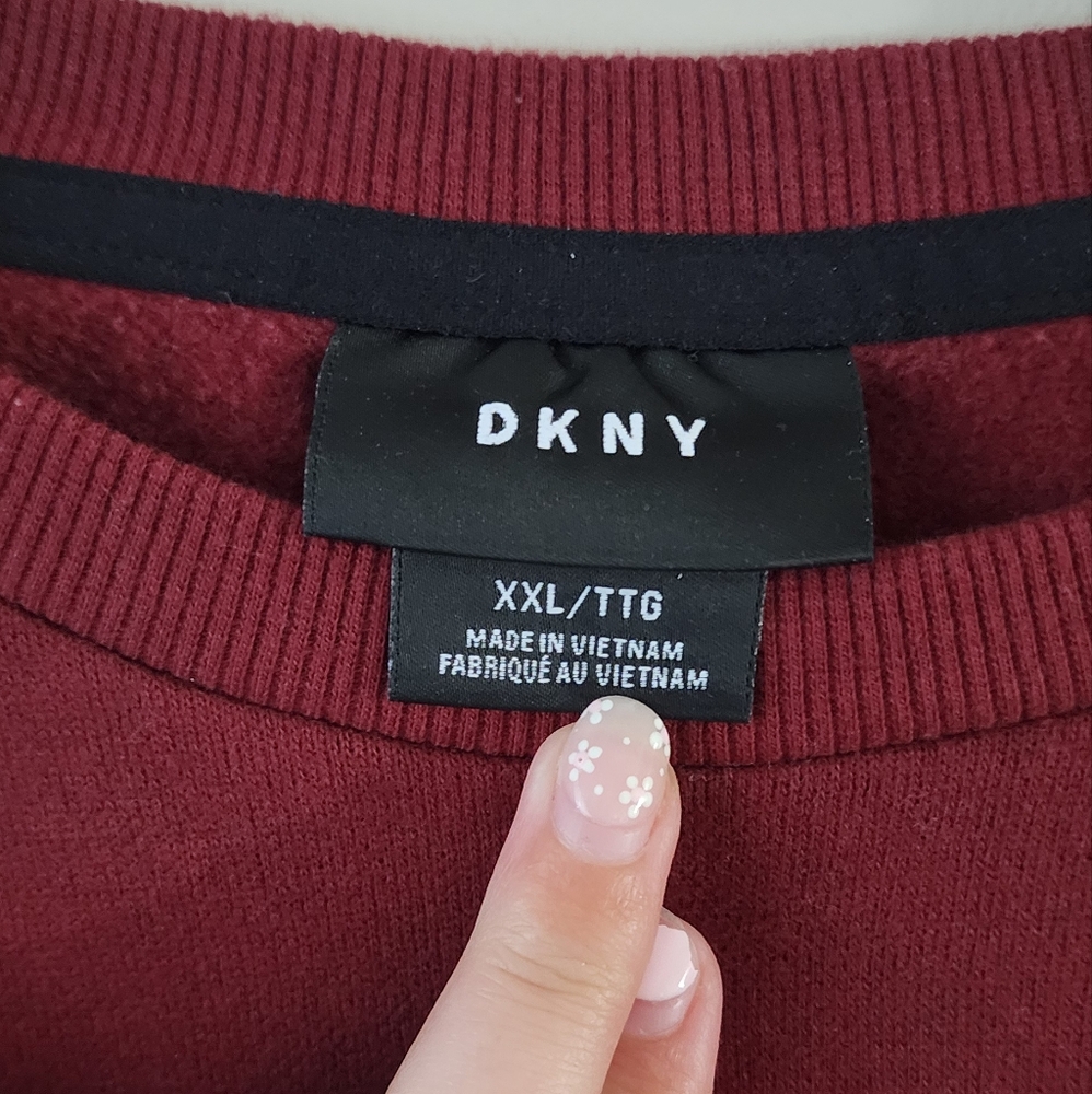 DKNY Sweater - Picture 7 of 7